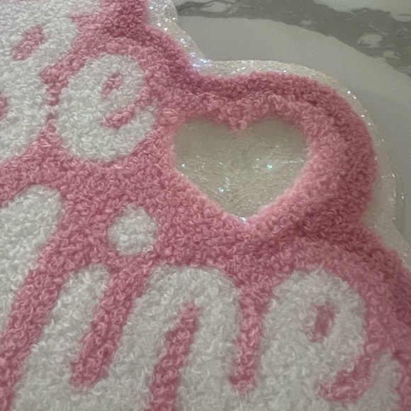 Iron on Patch!  Valentines Day - Be Mine - Picture 3 of 5